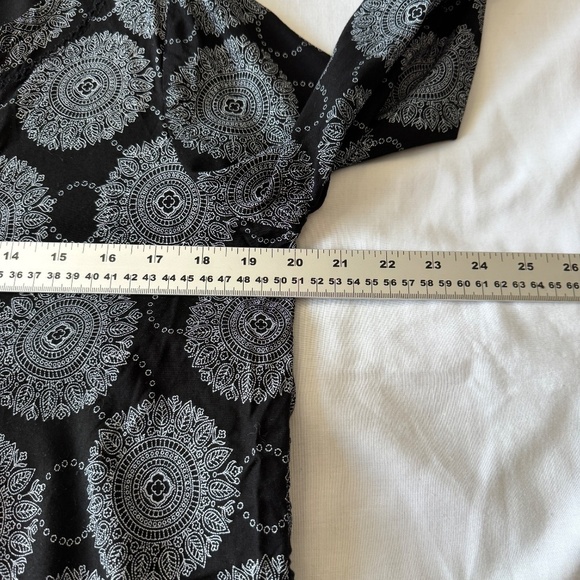 Faded Glory Women's Rayon 3/4 Sleeve 1/4 Button V-Neck Geometric Print Blouse L - Picture 10 of 14